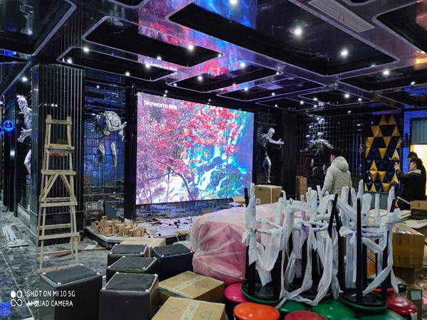 琼中室内P2.5全彩显示屏